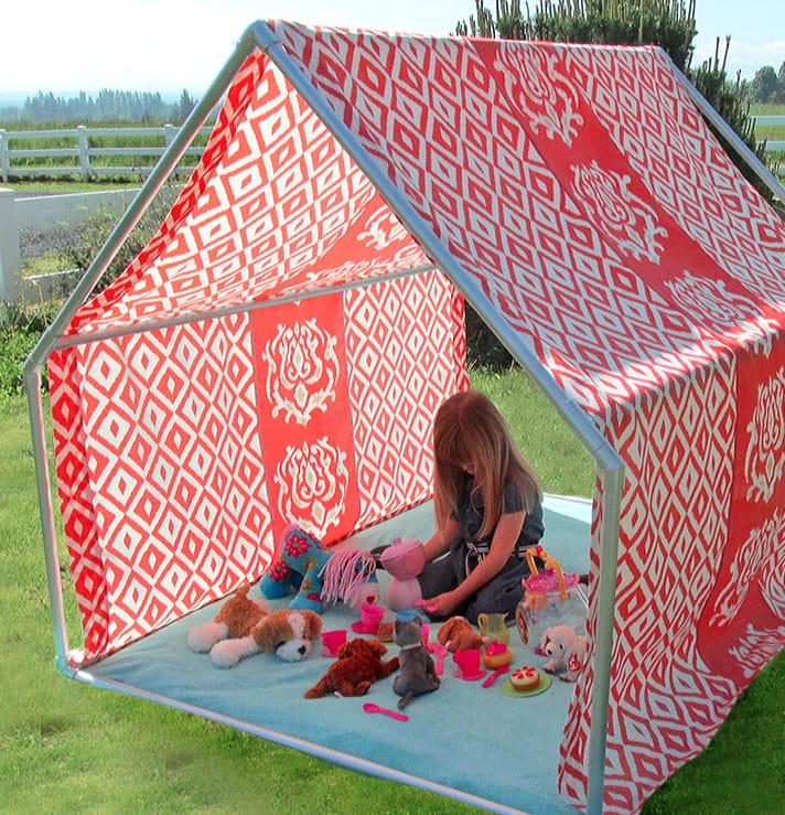 Cette image présente une tente de jeux pour l'extérieur.