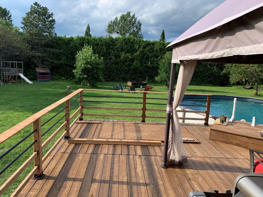 exterior deck railings