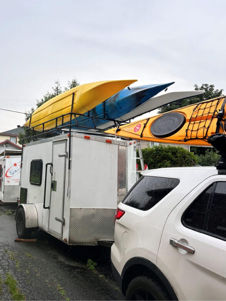 Kayak roof rack